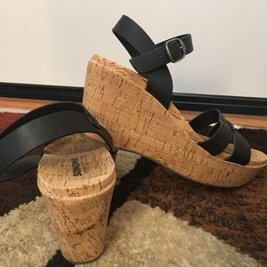 Sonoma cork wedges